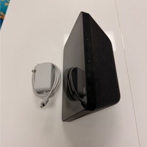 Smart Display with Speaker and Charger